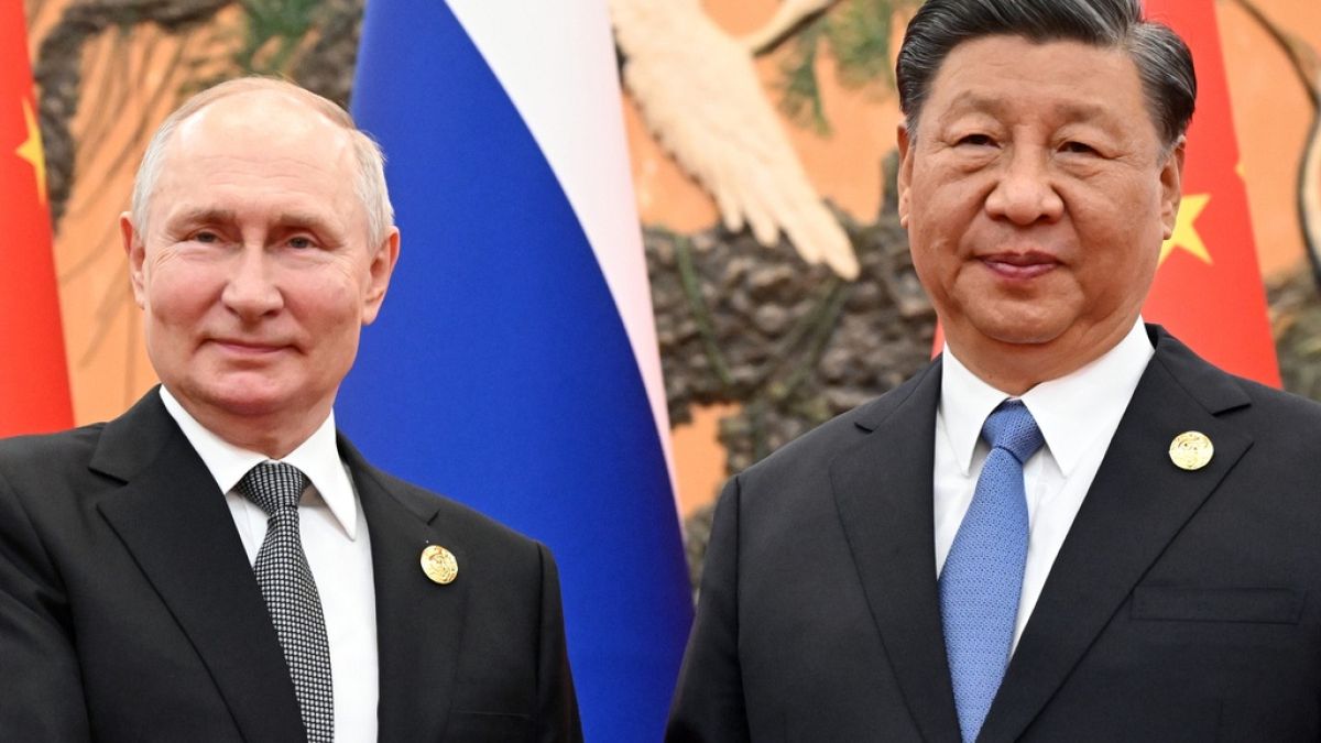 "Sınırsız" ortaklık: Rusya lideri Putin, Xi Jinping'in daveti üzerine Çin'e gitti