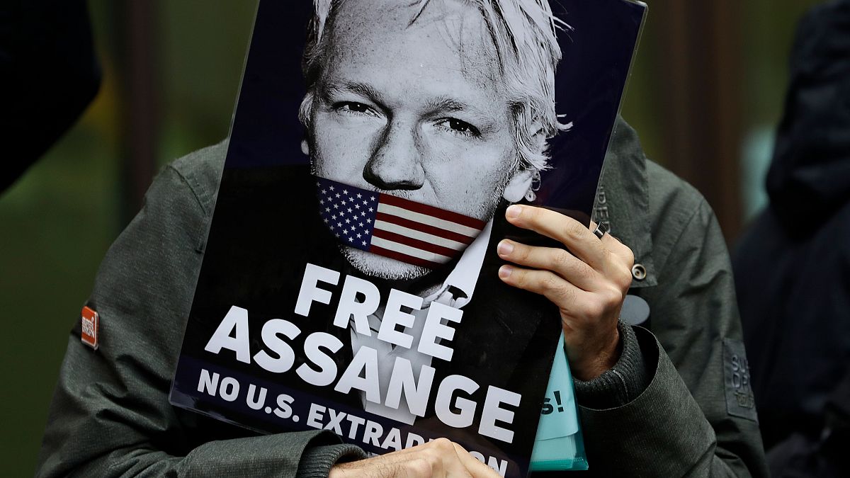 WikiLeaks'in kurucusu Julian Assange yıllar sonra serbest bırakıldı