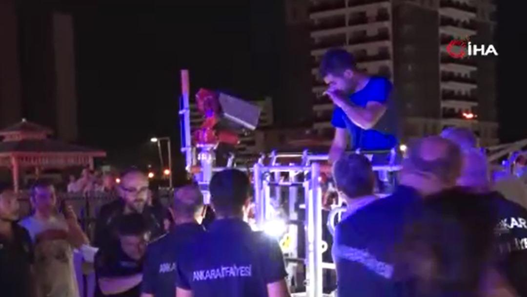 Ankara 26 -STOREY BINIRDA YANGIN PANİK ANKARA! Vatandaşlar tahliye edildi, sigaradan etkilenenler 4