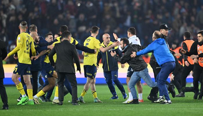 Eski Trabzonspor Başkanı Sadri Şener'den heyecan yaratacak sözler!  "Fenerbahçe küme düşmeliydi"Trabzonspor