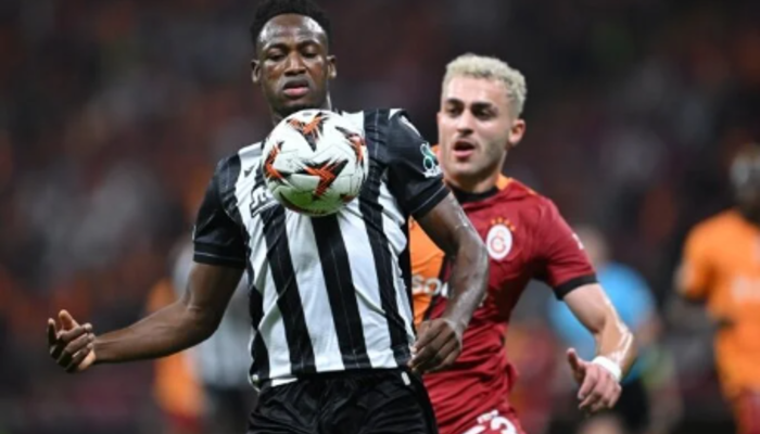 Maçta kendi kalesine gol atan Baba Rahman açıklama yaptı! "Yunanistan'da Galatasaray'la oynasaydık..."Galatasaray