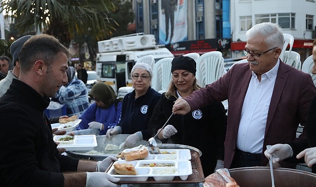 Burhaniyeliler iftarda buluştu - GÜNDEM