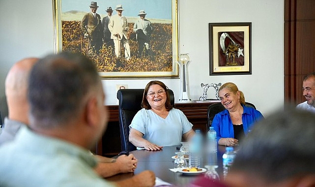Didim Belediye Başkanı Hatice Gençay, ilçemizde görev yapan mahalle muhtarlarıyla bir araya gelerek değerlendirme toplantısı gerçekleştirdi - GÜNDEM