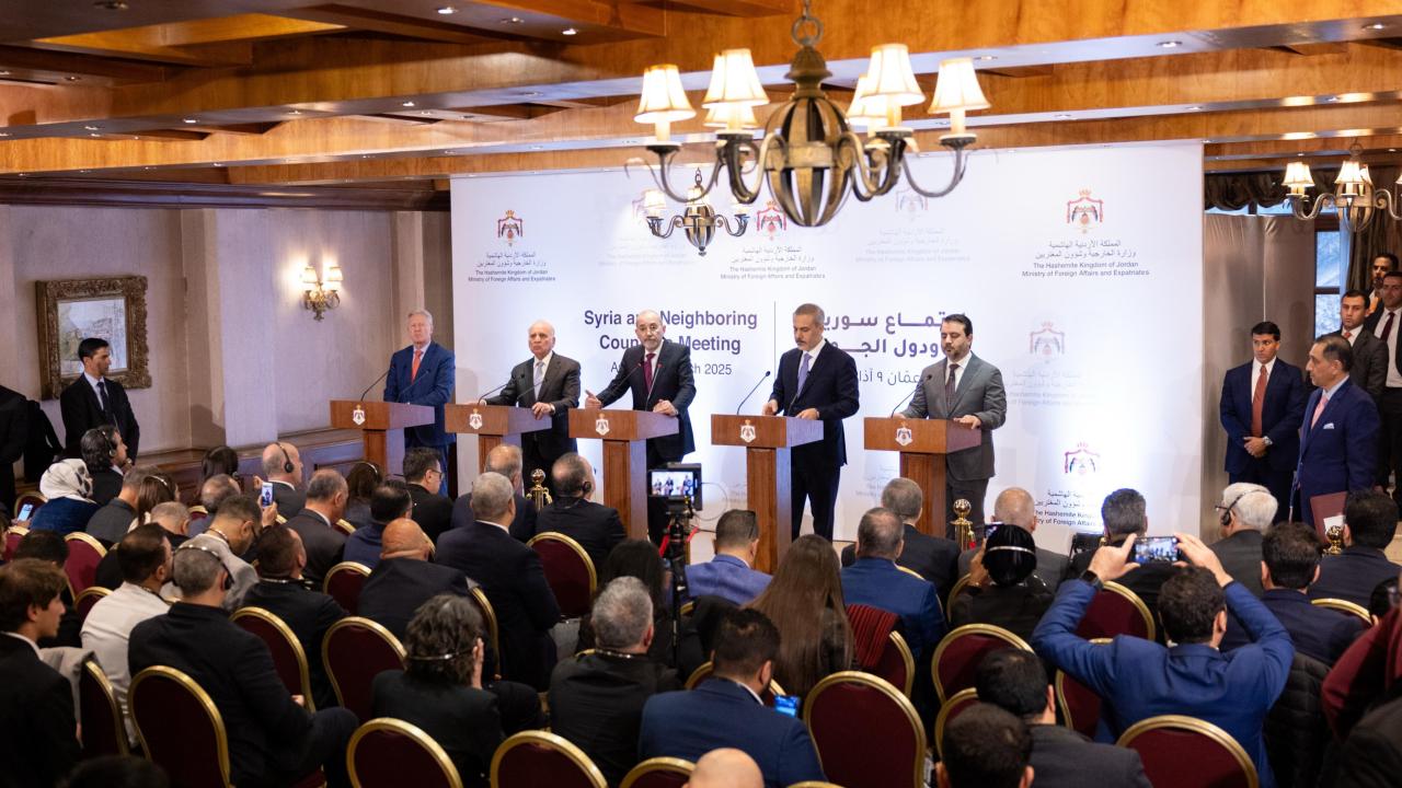 Suriye ve komşu ülkelerin toplantısında, Suriye'nin istikrarını ve Daesh'e karşı mücadelenin altını çizen