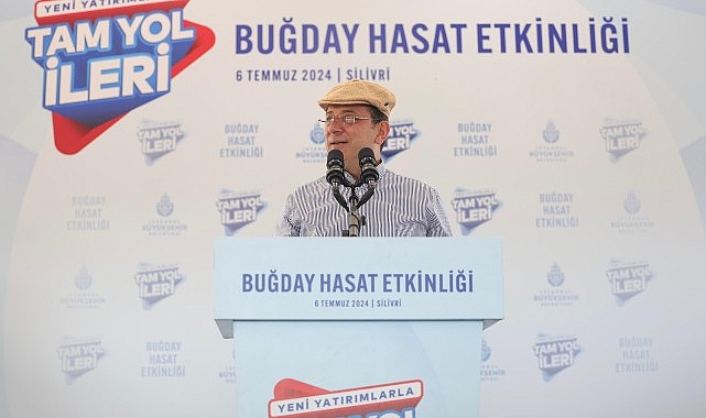 Ekrem İmamoğlu, Silivrili çiftçi Ercan Tarladaçalışır ile birlikte İstanbul'un iklim ve toprak koşullarına uygun yerli buğday deneme mahsulünü hazırladı - GÜNDEM
