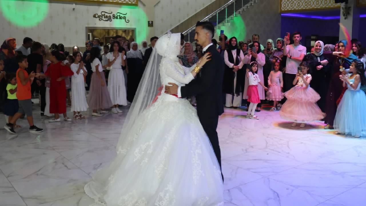Adıyaman'a gelin olarak gelen Çinli Ma Fang için yerel düğün düzenlendi