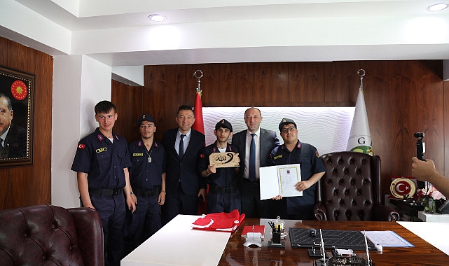 Geyve Belediye Başkanı Selçuk Yıldız özel askerleri kabul etti - GÜNDEM