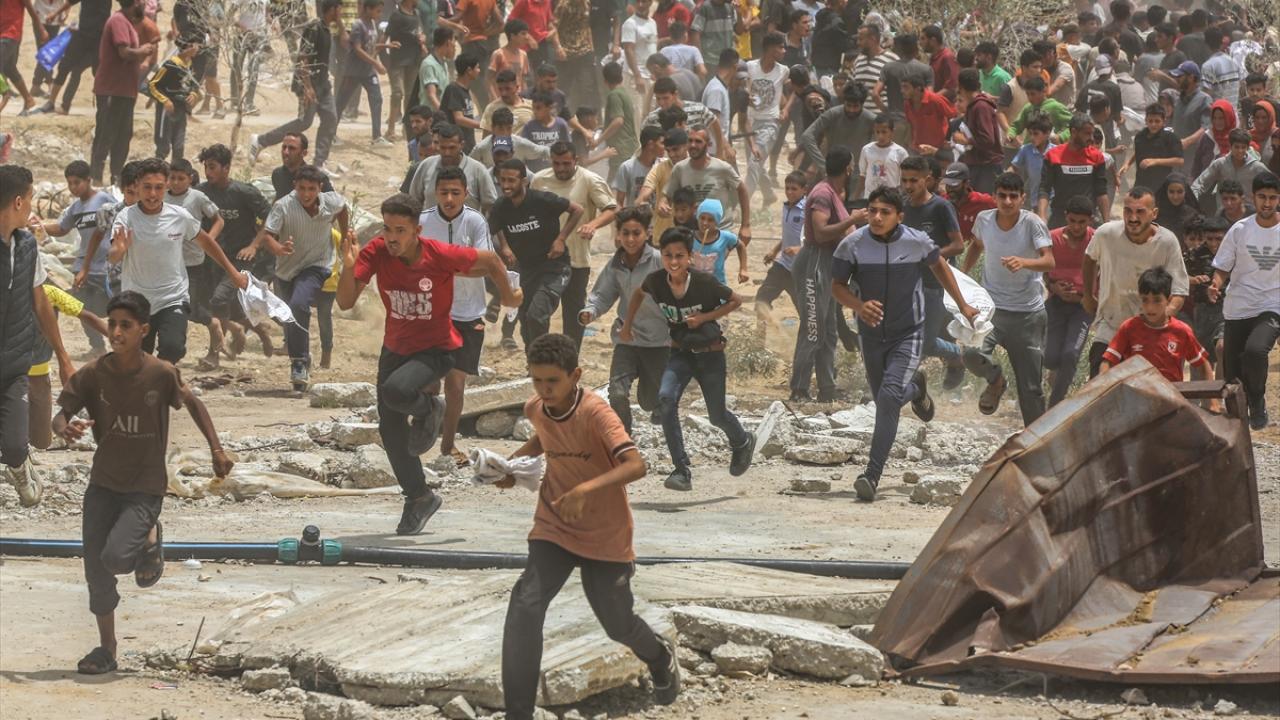 İsrail'in Gazze Şeridi'nin Han Yunus kasabasına düzenlediği saldırıda 20 Filistinli hayatını kaybetti