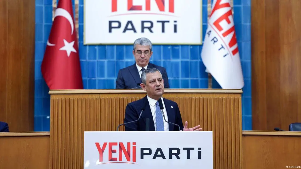 YENİ Parti'den Üyelik ve Seçim Alanında Önemli Bir Hamle: Genel Başkan Doğrudan Üyeler Tarafından Seçilecek