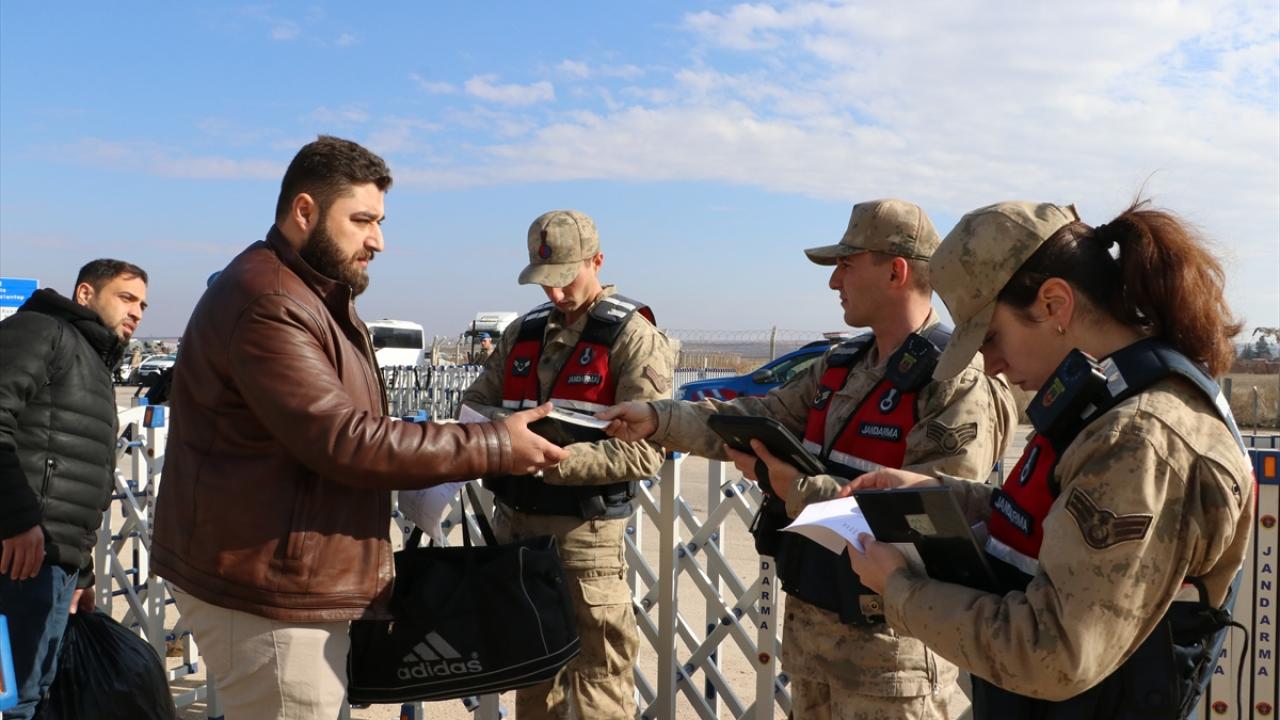 Suriye'de pasaport işlemleri 12 Ocak'ta yeniden başlayacak
