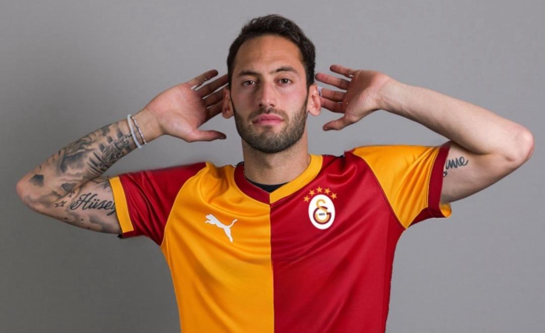 Hakan Çalhanoğlu, Galatasaray'a gelmek için kollarını topladı! Yellow-Kironklarar bir mesaj gönderdi: 20 milyon Euro yoksa bu işi çözeceğim 2