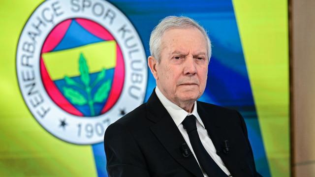 Fenerbahçe'de Seçim Öncesi Forvet Mücadelesi Şiddetleniyor: Vlahovic Sürprizi Gündemde