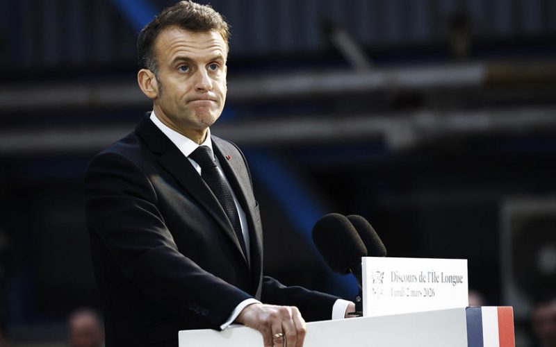 Macron'un yürüyüşü için park kapatılacak iddiasına yönelik açıklama